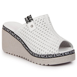 Dámské kožené pantofle na klínku bílé Artiker bílý 1