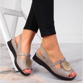 Dámské kožené sandály na klínu Artiker taupe béžový 1