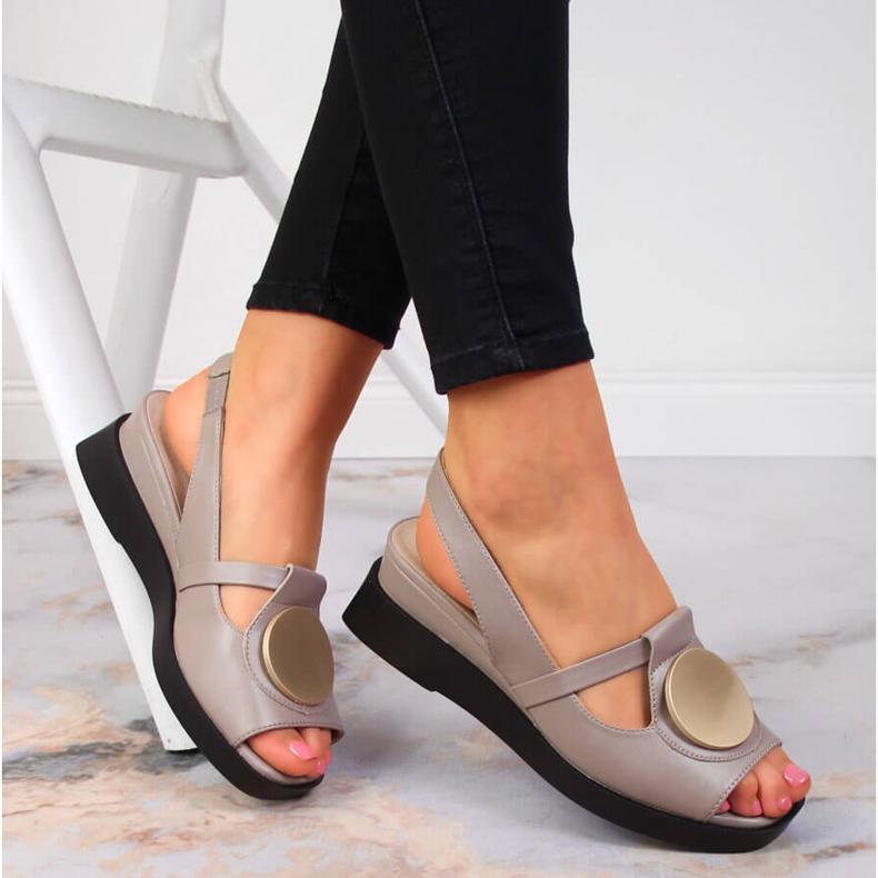 Dámské kožené sandály na klínu Artiker taupe béžový 1