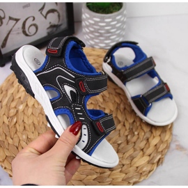 Černé chlapecké sandály American Club se suchým zipem černá 1