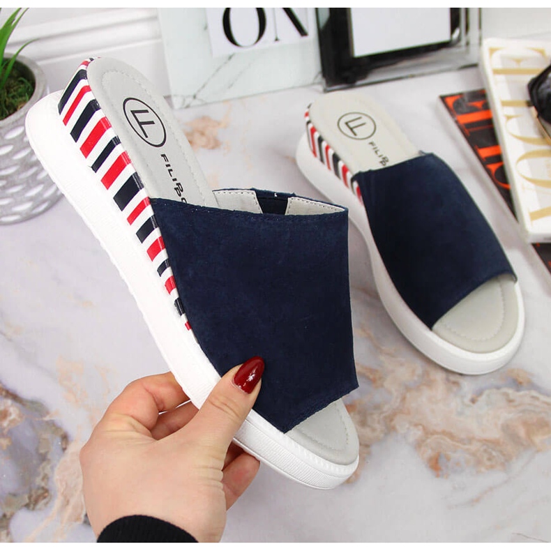 Dámské kožené pantofle na klínku Námořnická modrá Filippo 1