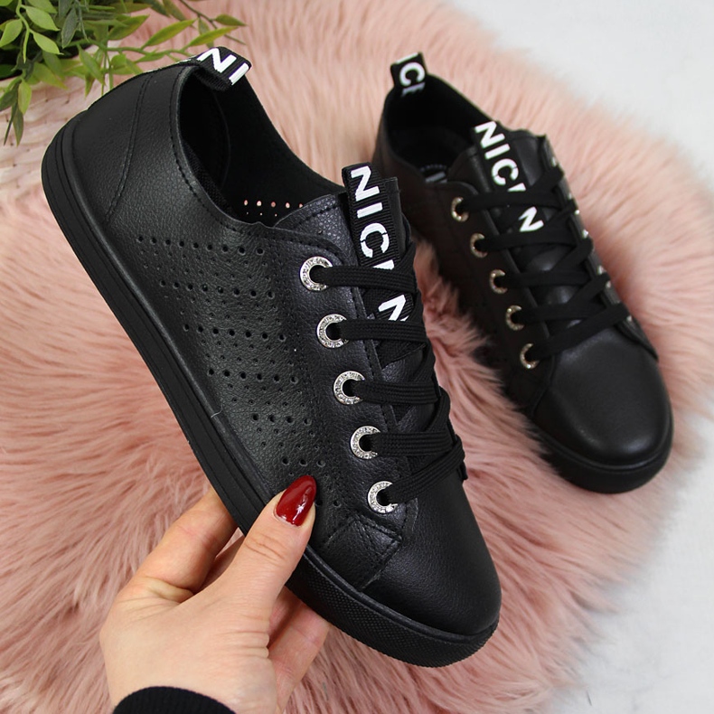 Dámské tenisky s eko kůží černé Filippo černá 1