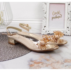 Transparentní dámské sandály se zlatými kamínky Sabatina 2