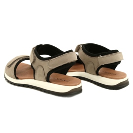 Pohodlné sportovní sandály Caprice 28711-28 334 Taupe Nubuc béžový černý 5