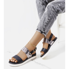 Černé sandály s kovovou vložkou Larochelle černá stříbrný 1 Černé sandály s kovovou vložkou Larochelle černá stříbrný 1