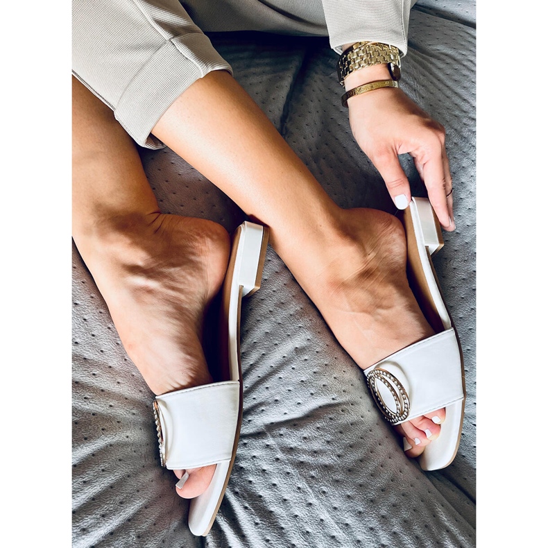 Dámské pantofle Allor White bílý 2