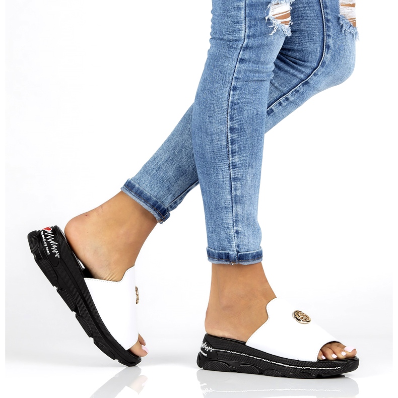 Kožené pantofle Filippo DK3872 / 22 Wh bílé bílý 7