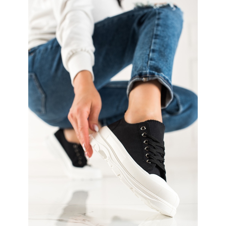TRENDI Černé tenisky na platformě černý 1