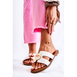 FJ1 Pohodlné dámské pantofle s bílým ornamentem Leila 1