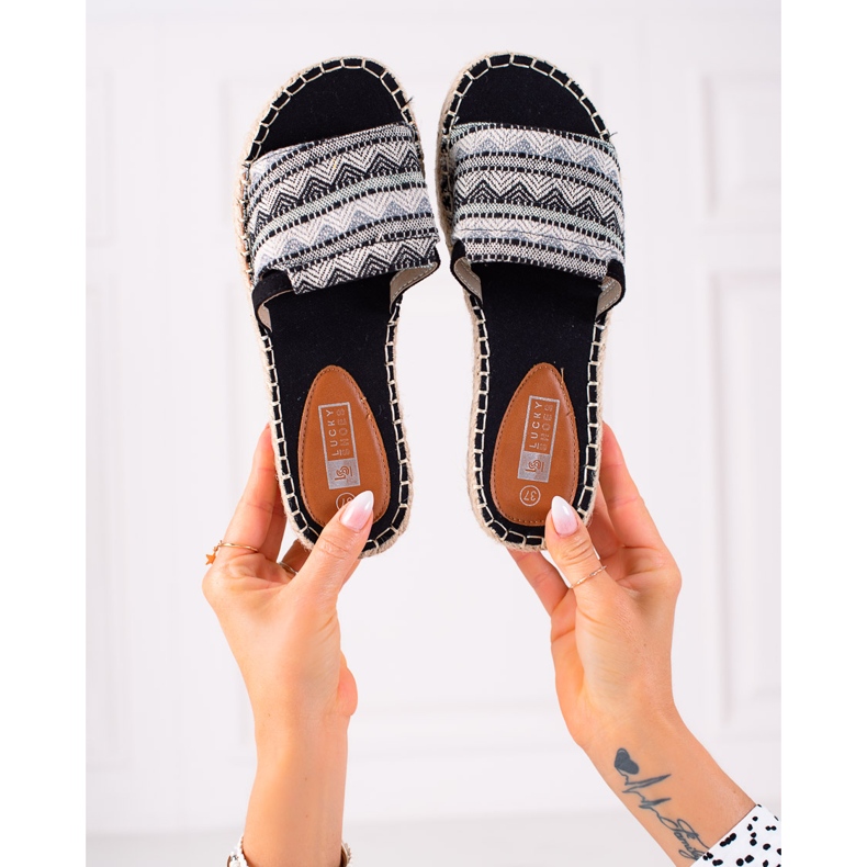 Lucky Shoes Módní pantofle na platformě béžový černá 1