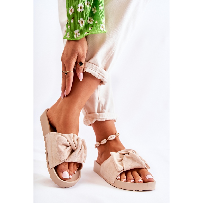 PE1 Klasické semišové pantofle s béžovou mašlí Hayle béžový 2