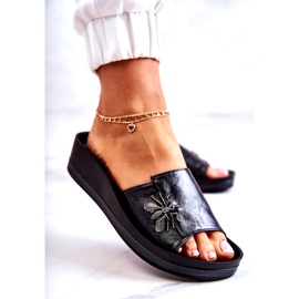 Vinceza Módní dámské pantofle s ozdobou černé dírky černá 3 Vinceza Módní dámské pantofle s ozdobou černé dírky černá 3