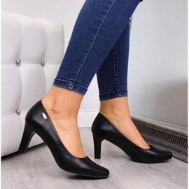 Černé lodičky na sloupku W Sergio Leone černý 2