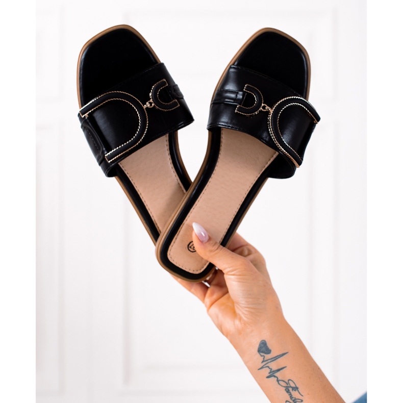 SHELOVET Klasické černé pantofle černá 1