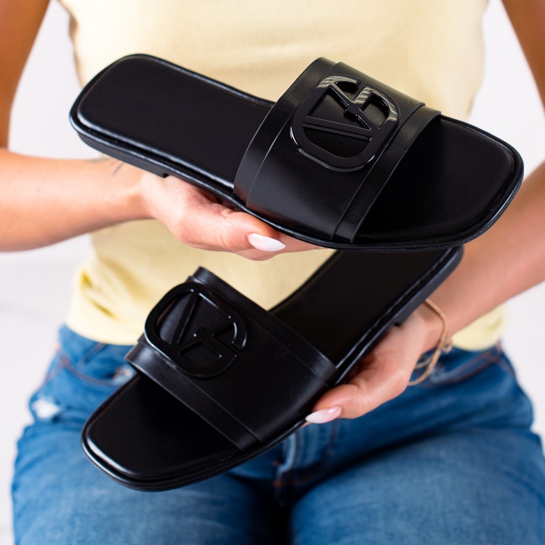 SHELOVET Černé pantofle černá 1