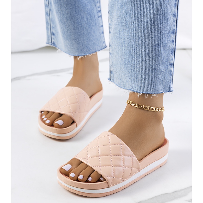 Hassell růžové prošívané pantofle růžový 1