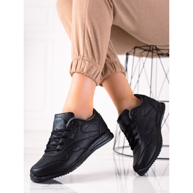 Klasická sportovní obuv DK černá 1