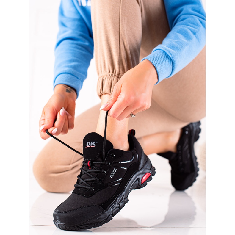 DK Pohodlné trekové boty černý 2