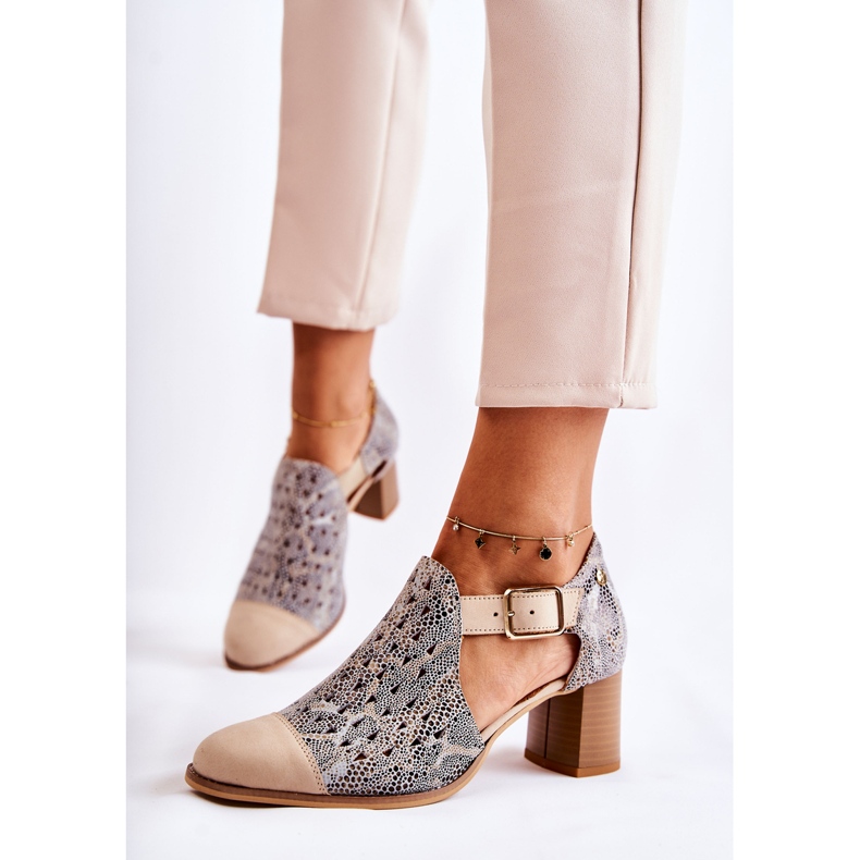 Dámské prolamované kožené kozačky Maciejka 04962-04 Béžová béžový 1