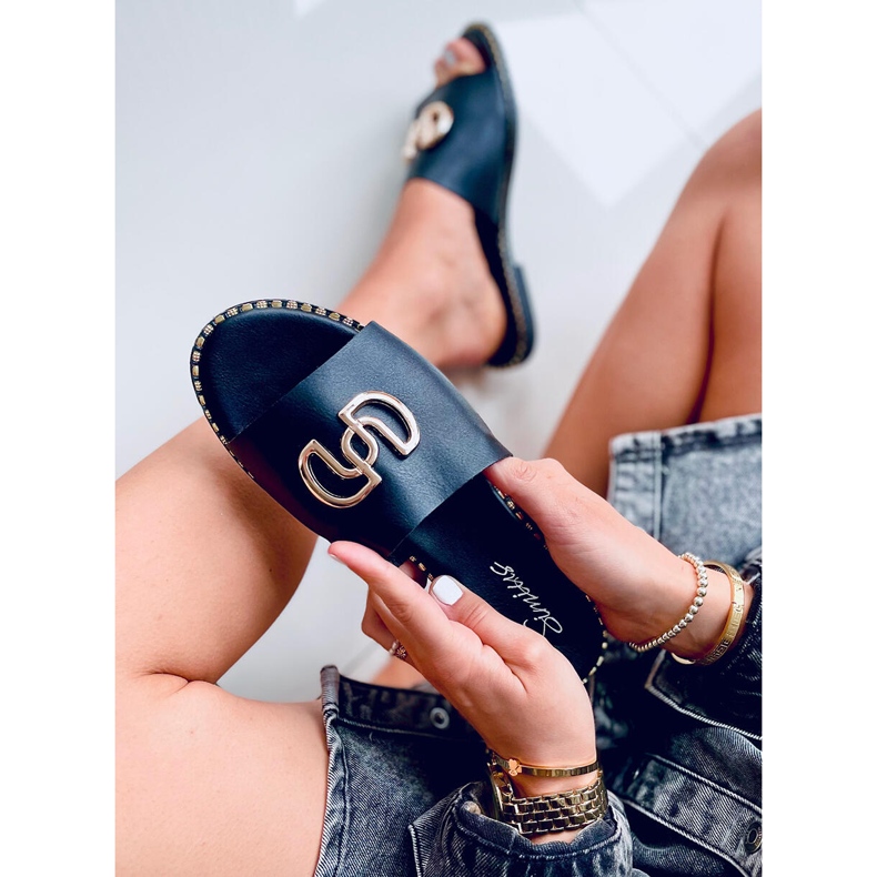 Dámské pantofle Larisa Black černá 1