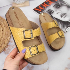 Žluté pantofle Inblu W ARC15 s přezkami žlutá 1