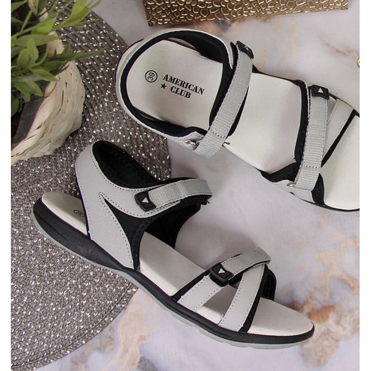 Šedé sportovní sandály na suchý zip W American Club černá 2