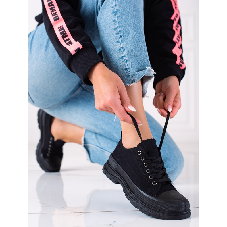 SHELOVET Černé tenisky na platformě černá 1