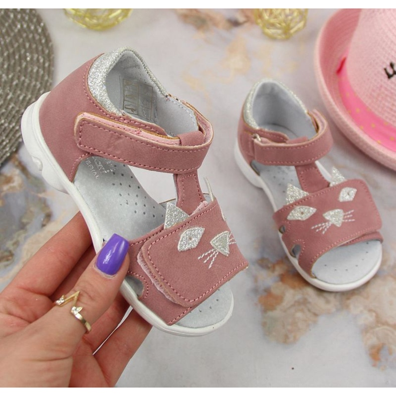 Uhlsport Sandály na suchý zip Kornecki Jr.KOR6305 špinavě růžové růžový 1 Uhlsport Sandály na suchý zip Kornecki Jr.KOR6305 špinavě růžové růžový 1