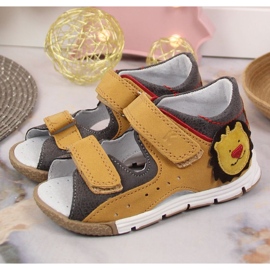 Sandály na suchý zip Kornecki Jr KOR6867 camel hnědý 2