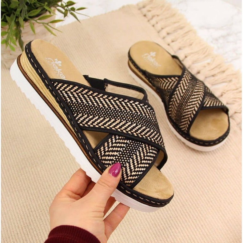 Pantofle na klínku Rieker W R459 černé černá 1