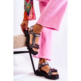 Kožené sandály se suchým zipem Maciejka L5009-41 tmavě stříbrná stříbrný 1 Kožené sandály se suchým zipem Maciejka L5009-41 tmavě stříbrná stříbrný 1