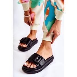 Dámské černé pantofle s přezkou Devia černý 1