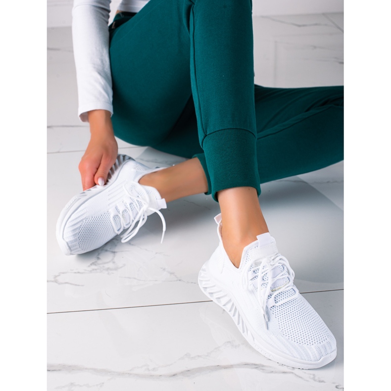 SHELOVET Bílé sportovní boty bílý 2 SHELOVET Bílé sportovní boty bílý 2