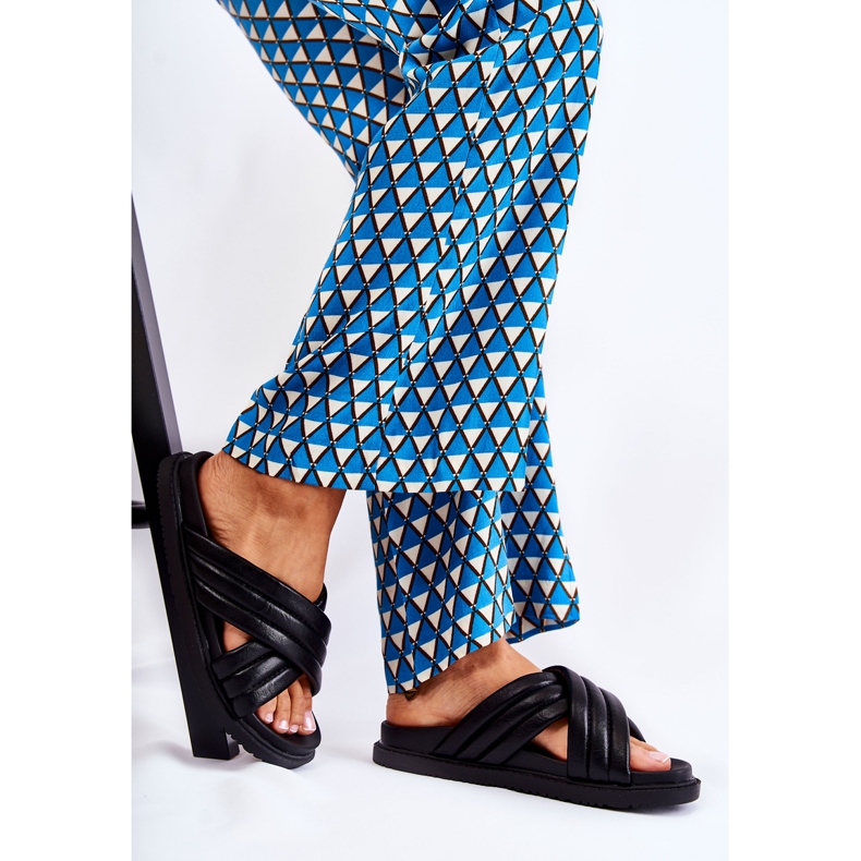 PJ1 Klasické dámské černé kožené pantofle Daron černá 1