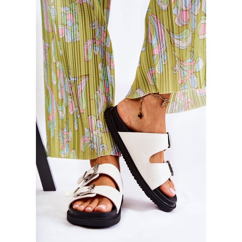 PJ1 Klasické dámské bílé pantofle Weston bílý 2 PJ1 Klasické dámské bílé pantofle Weston bílý 2