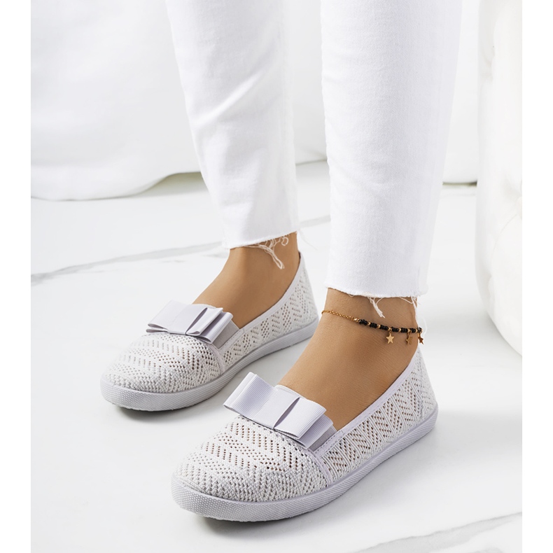 Šedé prolamované tenisky Zorda šedá 1