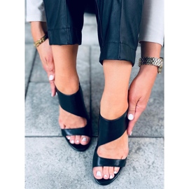 Jessica Black sandály na vysokém podpatku černá 1 Jessica Black sandály na vysokém podpatku černá 1