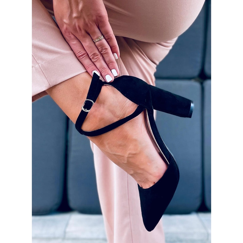 Lodičky na postu Lizzie Black černá 1