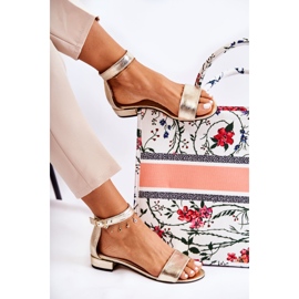 PA2 Dámské zlaté kožené sandály Shanley zlatý 2