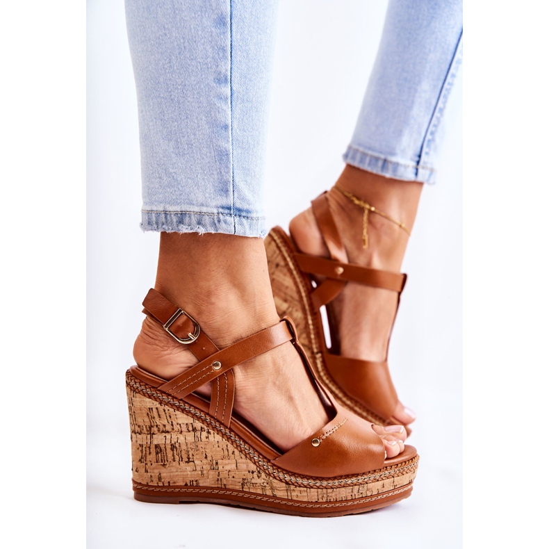 PG1 Klasické kožené sandály na hnědém klínku Valorin hnědý 2