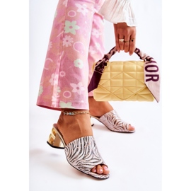 PA2 Kožené dámské pantofle Zebra na podpatku růžovo-bílé perry bílý černá růžový 2