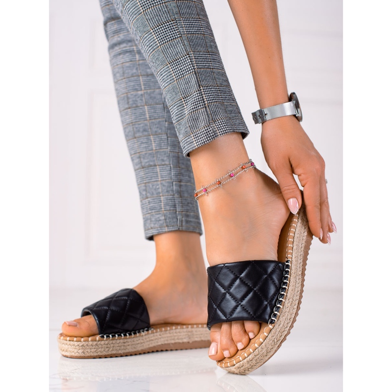 SHELOVET Platformové žabky černá 1