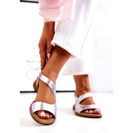 Sandály s koženou přezkou Lewski 3041 Silver stříbrný 3