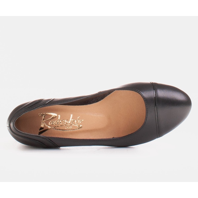 Radoskór Klasické černé dámské lodičky pro širší nohu černá 1