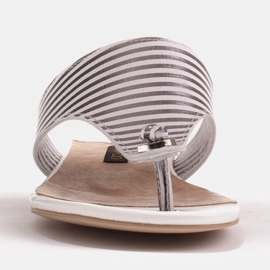 Marco Shoes Ploché sandály s lakem a metalickou patou bílý stříbro 1