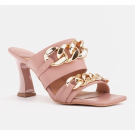 Marco Shoes Dámské kožené pantofle s ozdobným řetízkem růžový 1