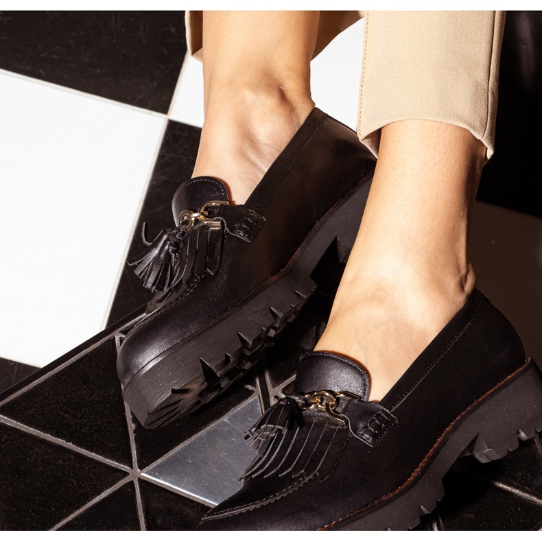 Marco Shoes Mokasíny se zlatým řetízkem na lehké podrážce černá 2