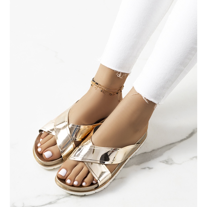 Zlaté dámské pantofle Nicolay zlatý 1