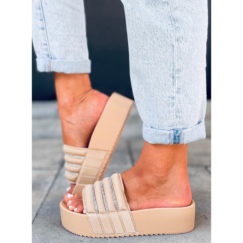 Pantofle Leah Beige s vysokou podrážkou béžový 2