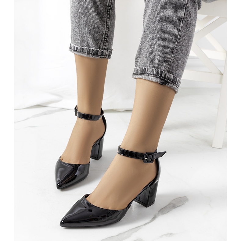 Černé lakované lodičky Mubin černý 1